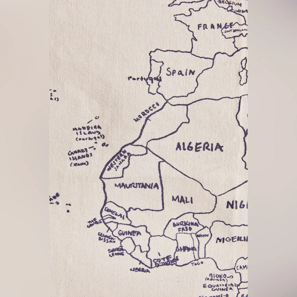 New🌟Urban Outfitters-Hand-Drawn World Map Tapestry